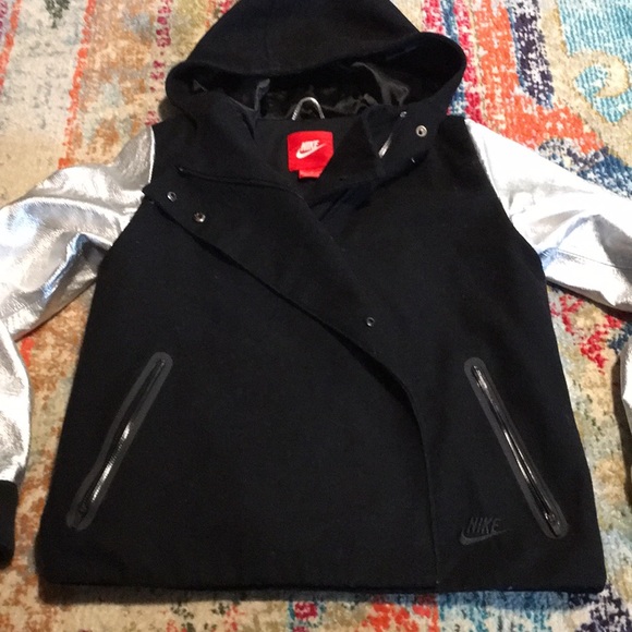 Nike coat...wool and leather! 😎 - Picture 4 of 8